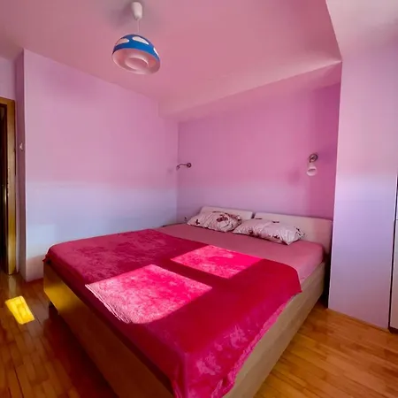 Velvet Living Luxury - Two Bedrooms דירה סקופיה