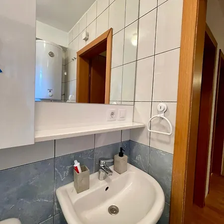 Velvet Living Luxury - Two Bedrooms דירה סקופיה